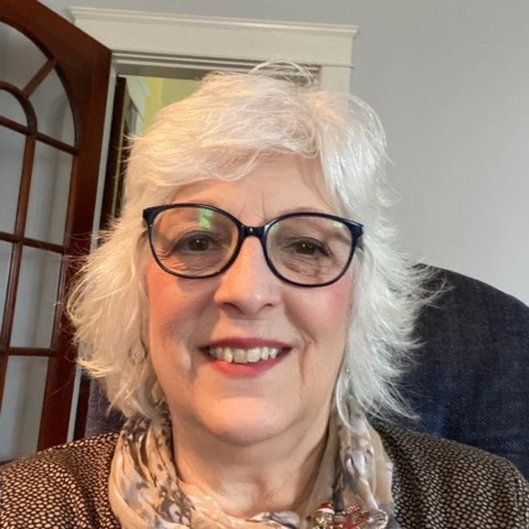 Meet your Posher, Carlene - Picture 1 of 1